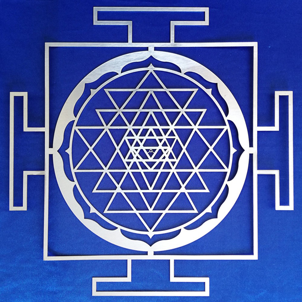 Sri Yantra con Cornice Geometrica Sri Yantra con Cornice Geometrica